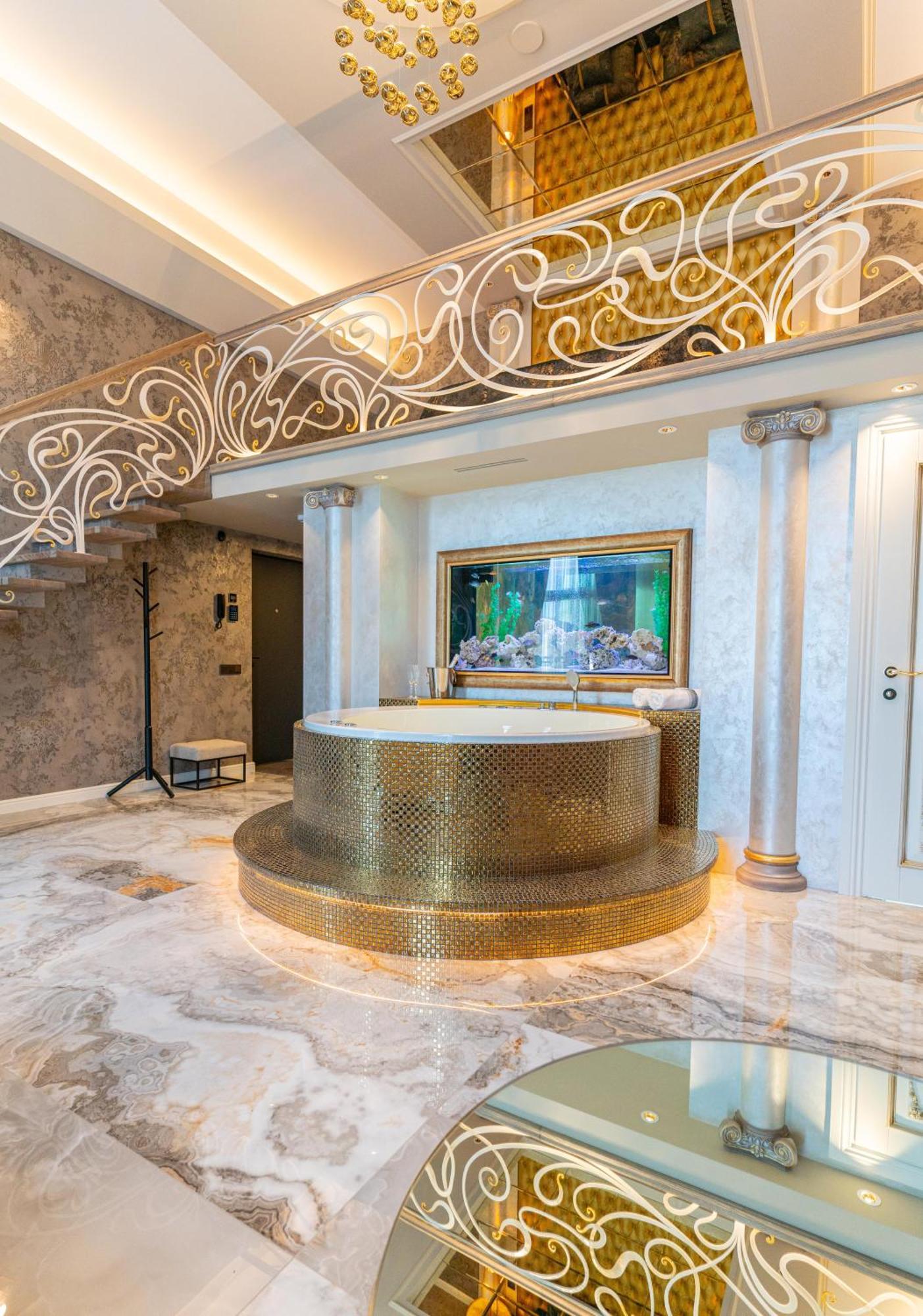 Jacuzzi Exotica Apartment Klaipeda Bagian luar foto